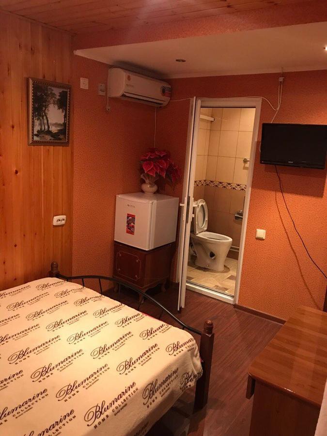 Nina Mini Hotel Gagra Exterior photo